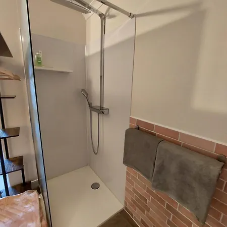 Bed and Breakfast La Cour De Grandmenil