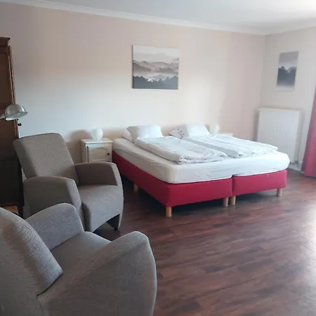 Bed and Breakfast La Cour De Grandmenil 3*