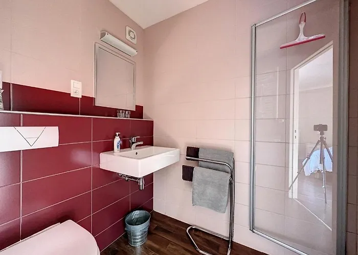 Bed & Breakfast La Cour De Grandmenil 3*